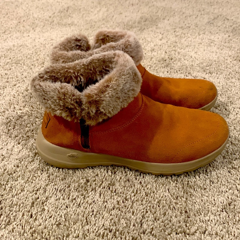 Fur boots - Picture 2 of 4
